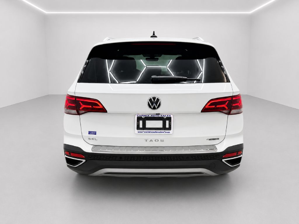 Photo 4 of this VOLKSWAGEN TAOS