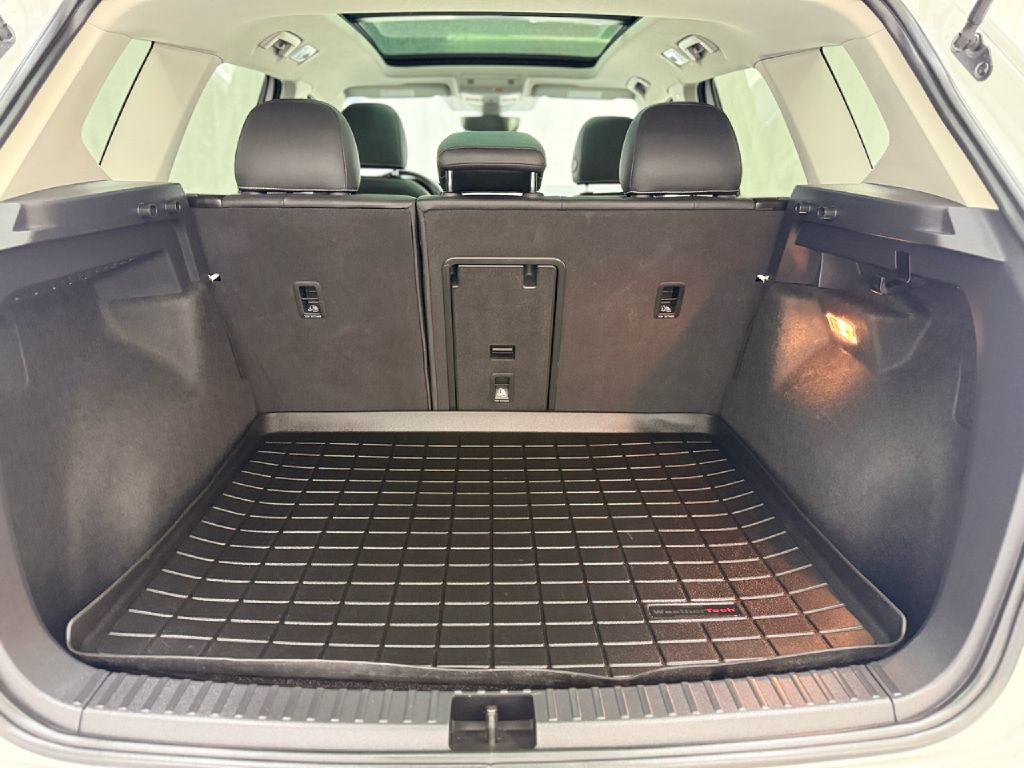 Photo 24 of this VOLKSWAGEN TAOS