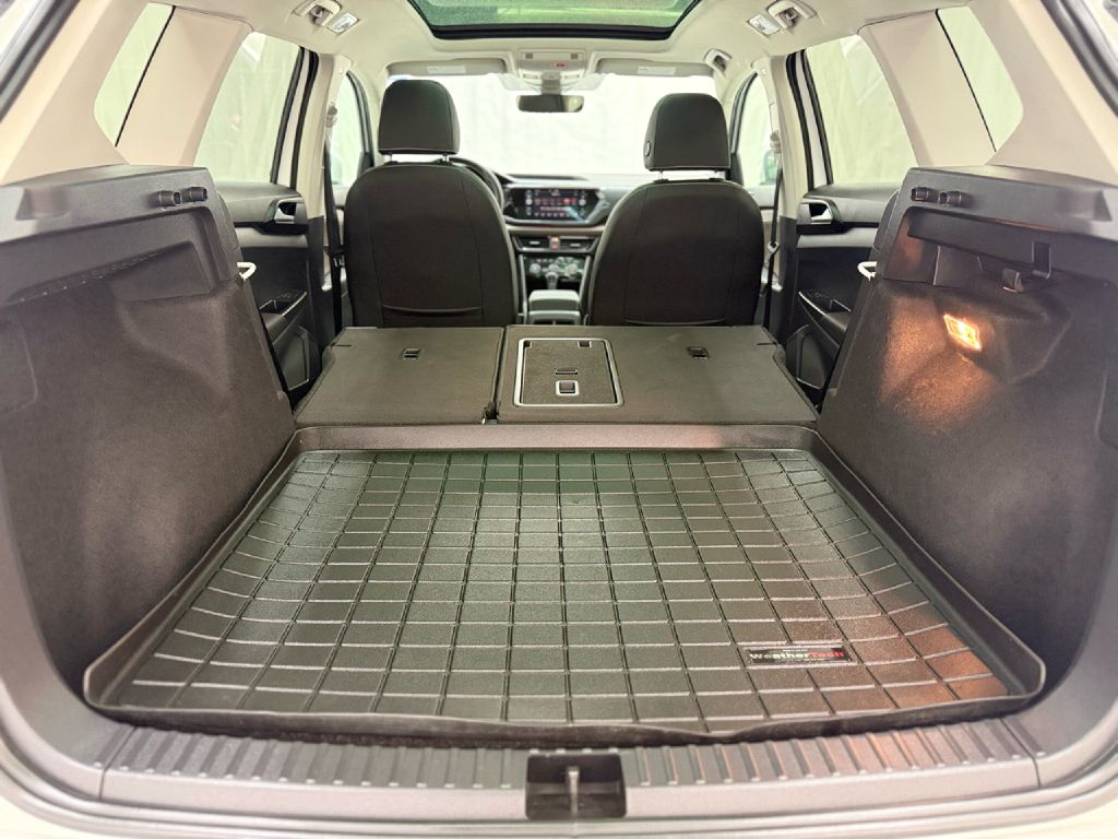 Photo 26 of this VOLKSWAGEN TAOS