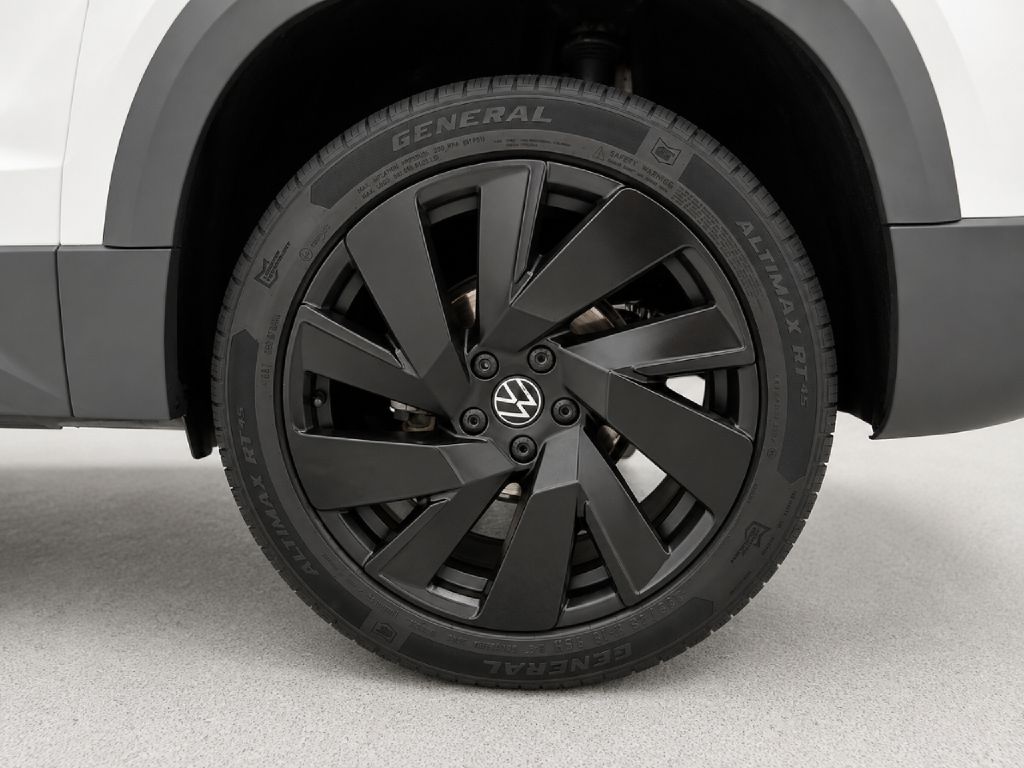 Photo 29 of this VOLKSWAGEN TAOS