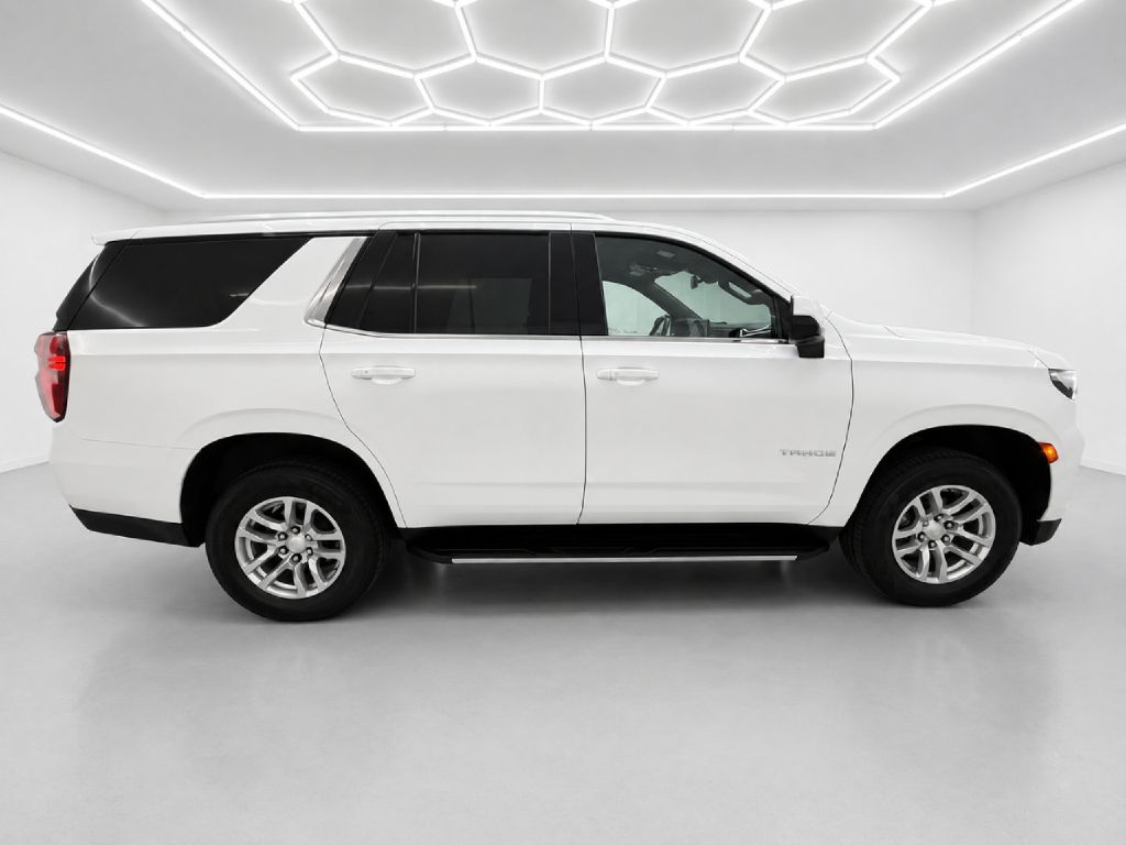 Photo 2 of this CHEVROLET TAHOE