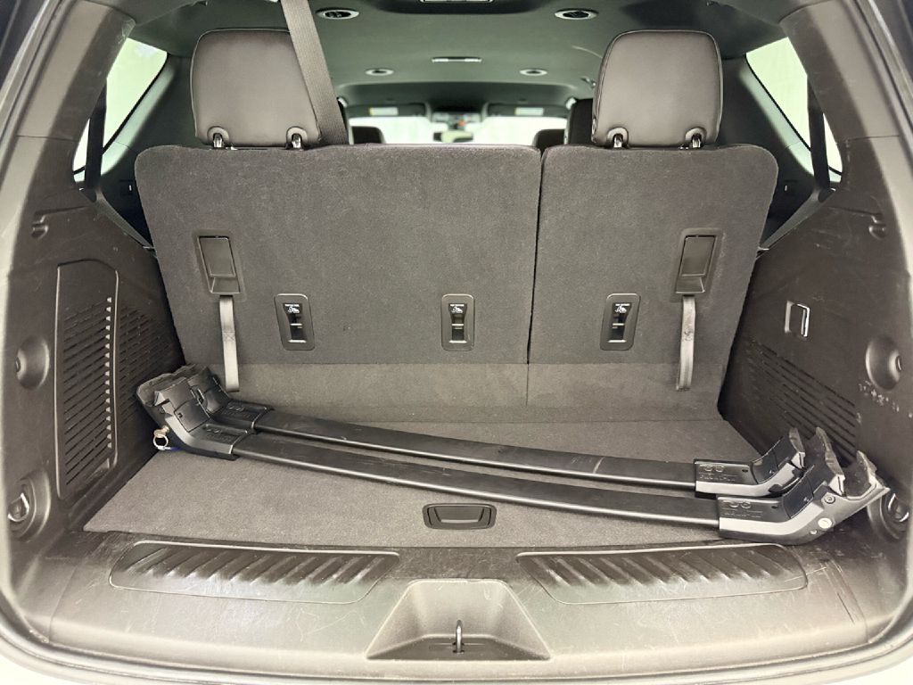 Photo 28 of this CHEVROLET TAHOE
