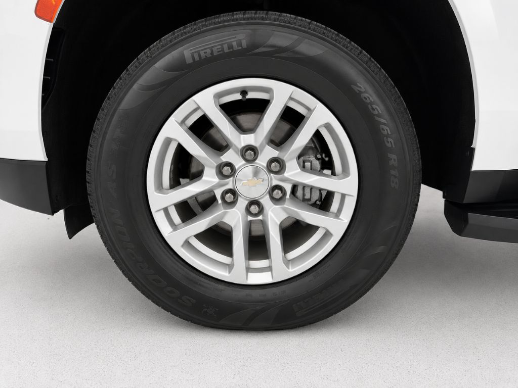 Photo 32 of this CHEVROLET TAHOE