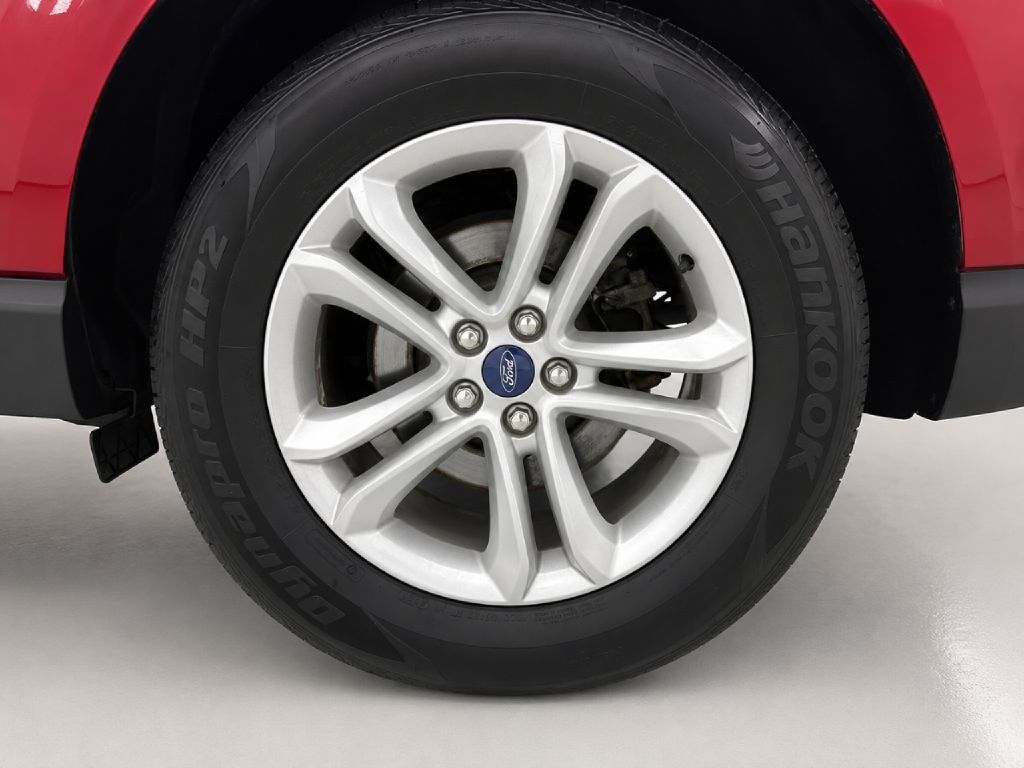 Photo 31 of this FORD EDGE