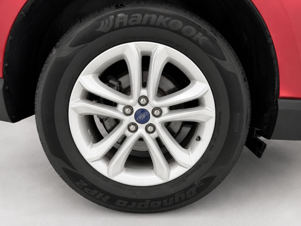 Photo 32 of this FORD EDGE