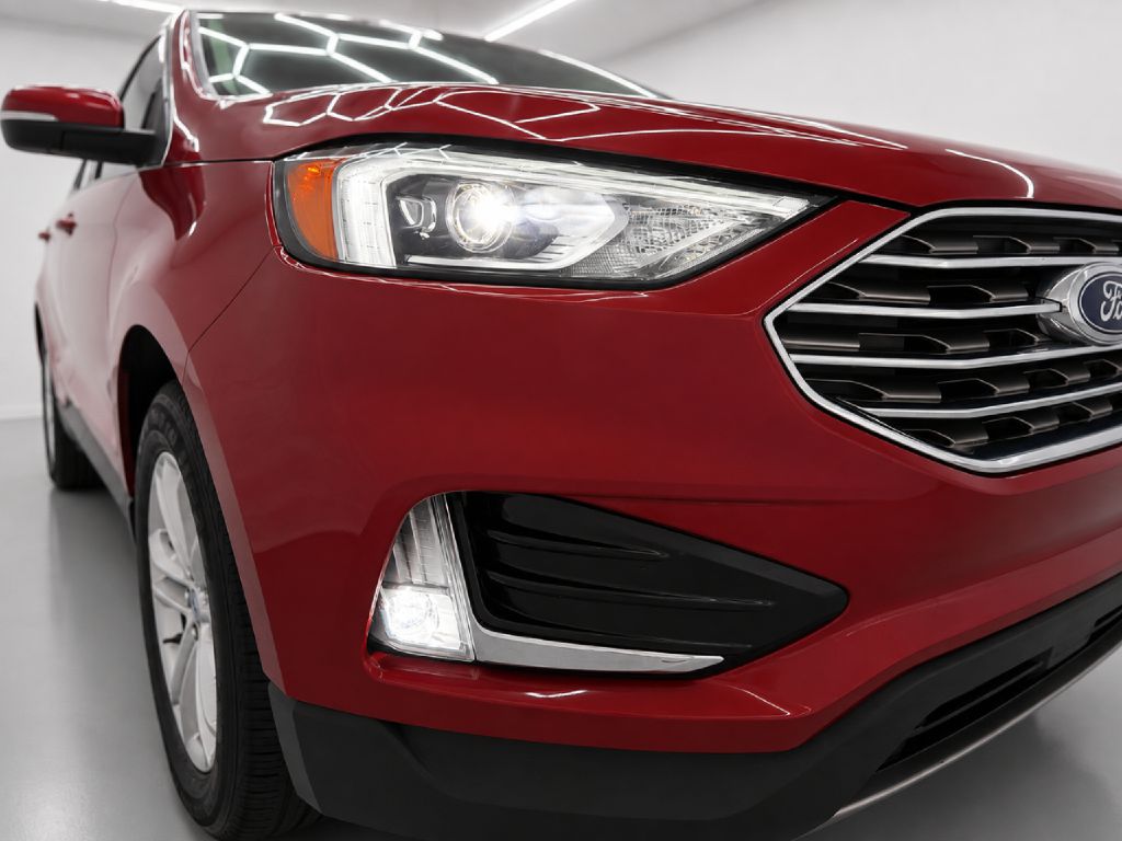 Photo 37 of this FORD EDGE