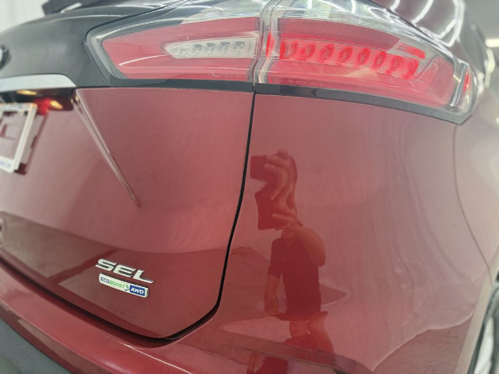 Photo 38 of this FORD EDGE