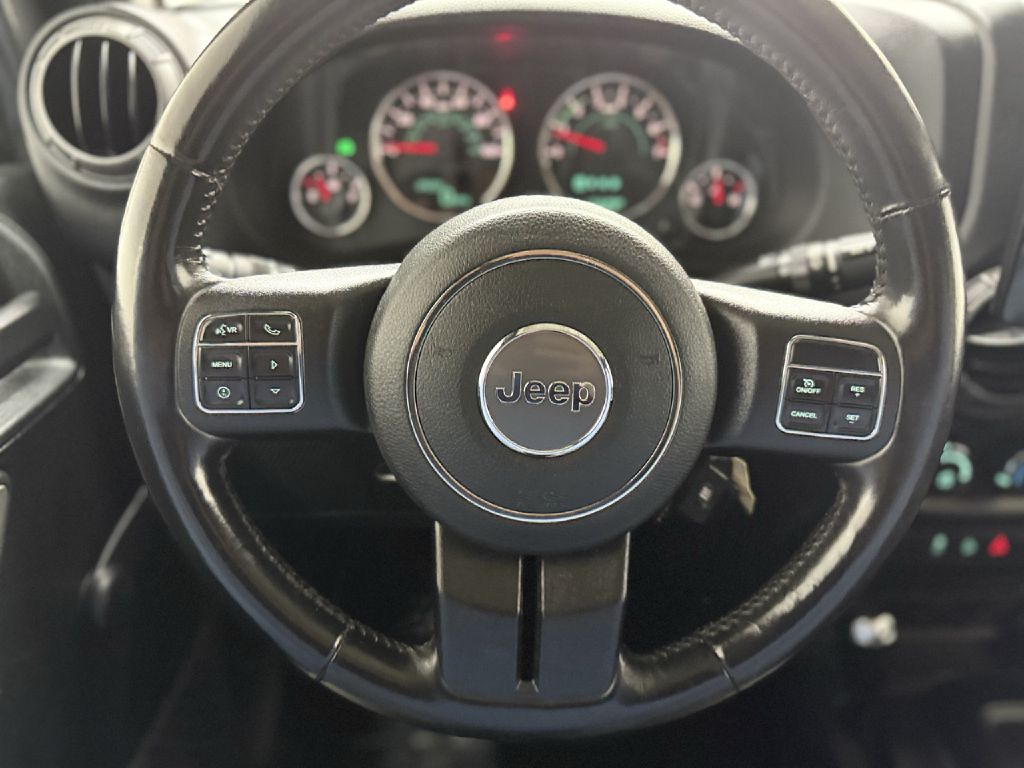 Photo 10 of this JEEP WRANGLER UNLIMI