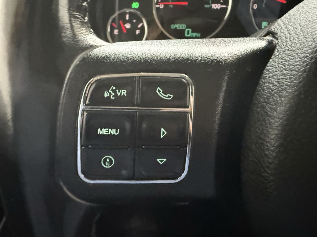 Photo 11 of this JEEP WRANGLER UNLIMI