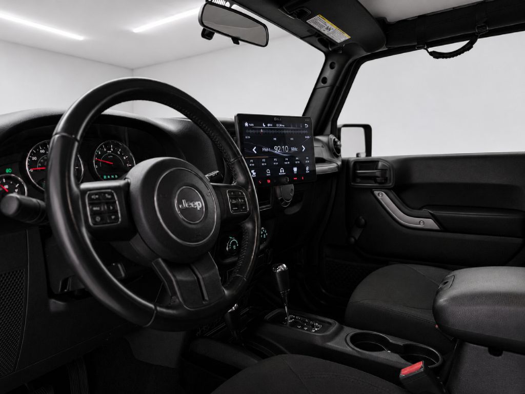 Photo 38 of this JEEP WRANGLER UNLIMI