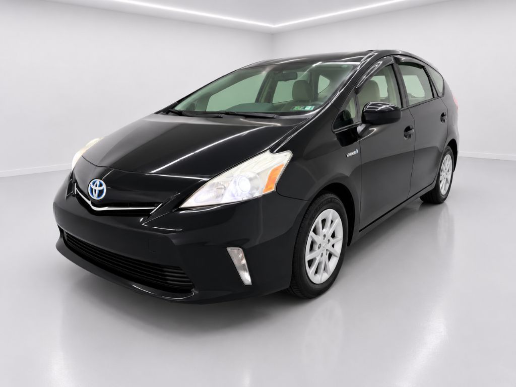 Photo 7 of this TOYOTA PRIUS V