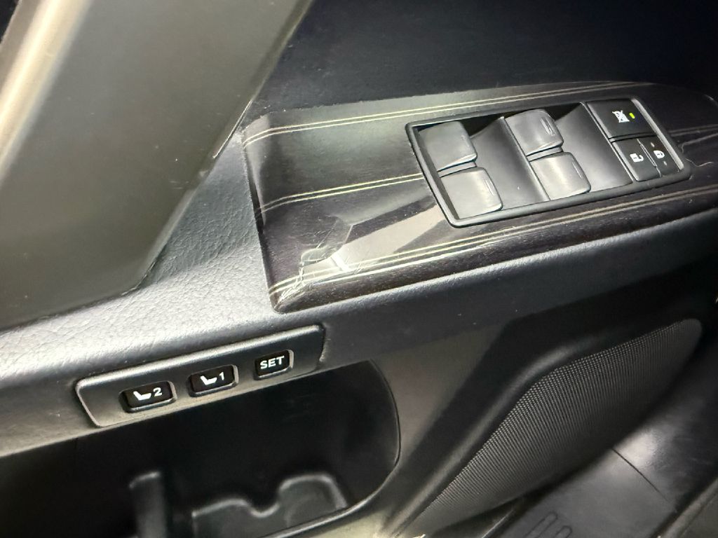Photo 12 of this LEXUS GX 460