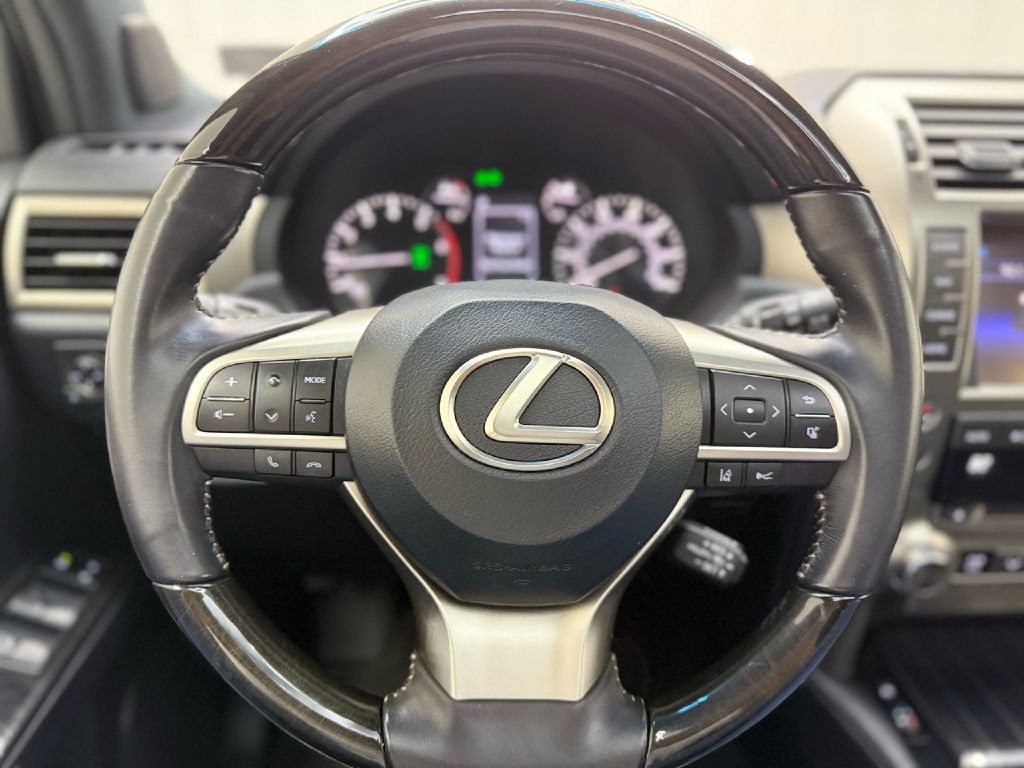 Photo 13 of this LEXUS GX 460