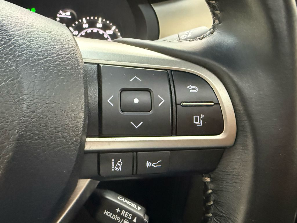 Photo 15 of this LEXUS GX 460