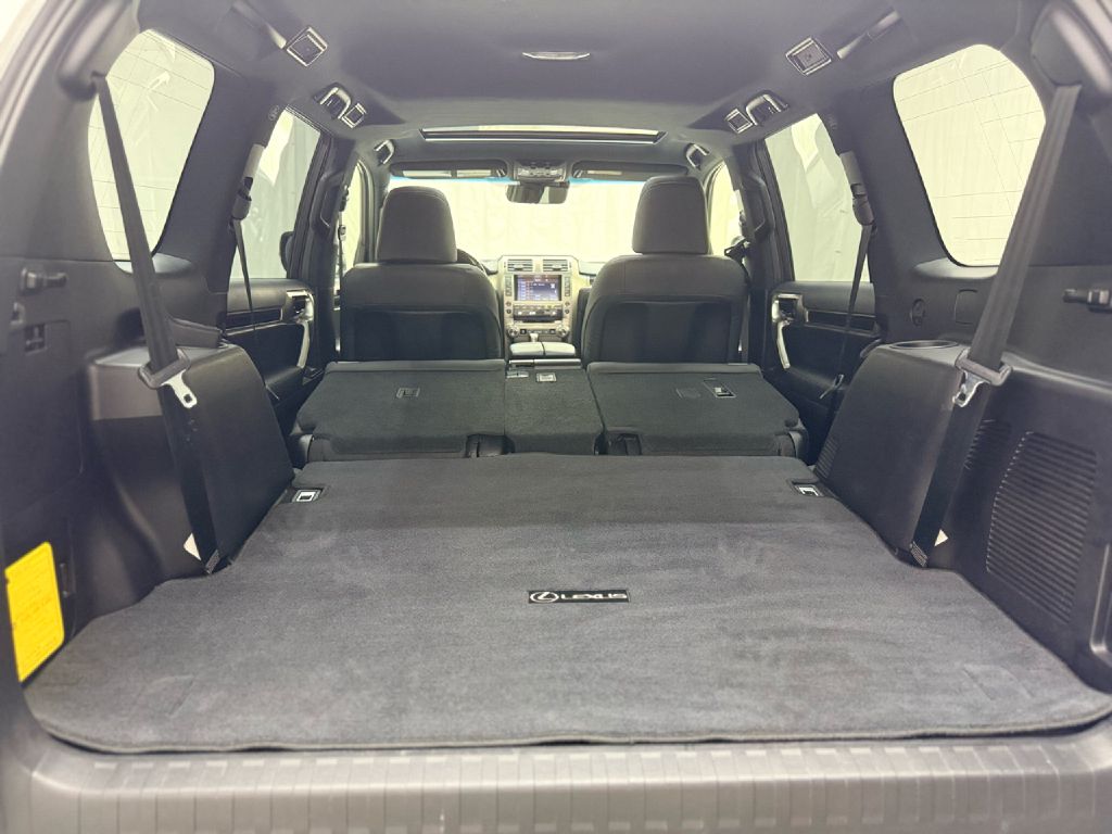 Photo 29 of this LEXUS GX 460