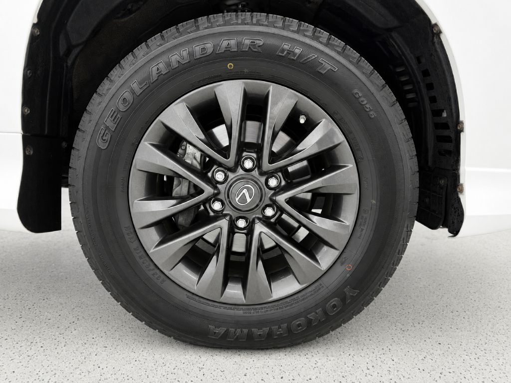 Photo 34 of this LEXUS GX 460