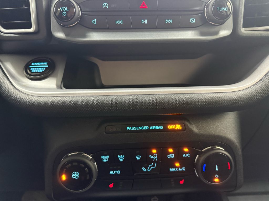 Photo 18 of this FORD BRONCO SPORT