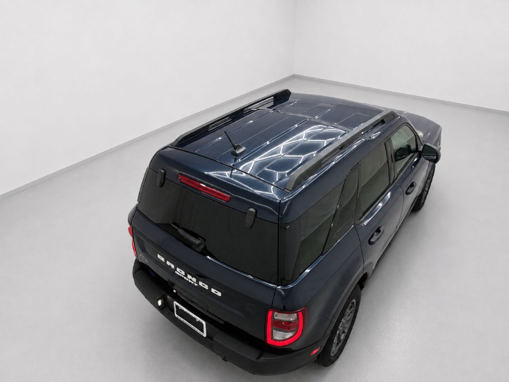 Photo 32 of this FORD BRONCO SPORT