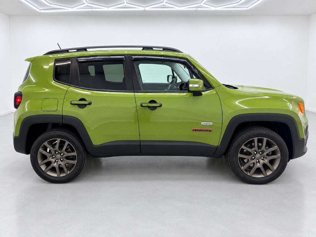 Photo 2 of this JEEP RENEGADE