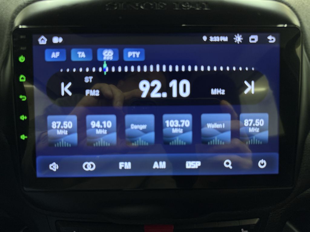 Photo 16 of this JEEP RENEGADE