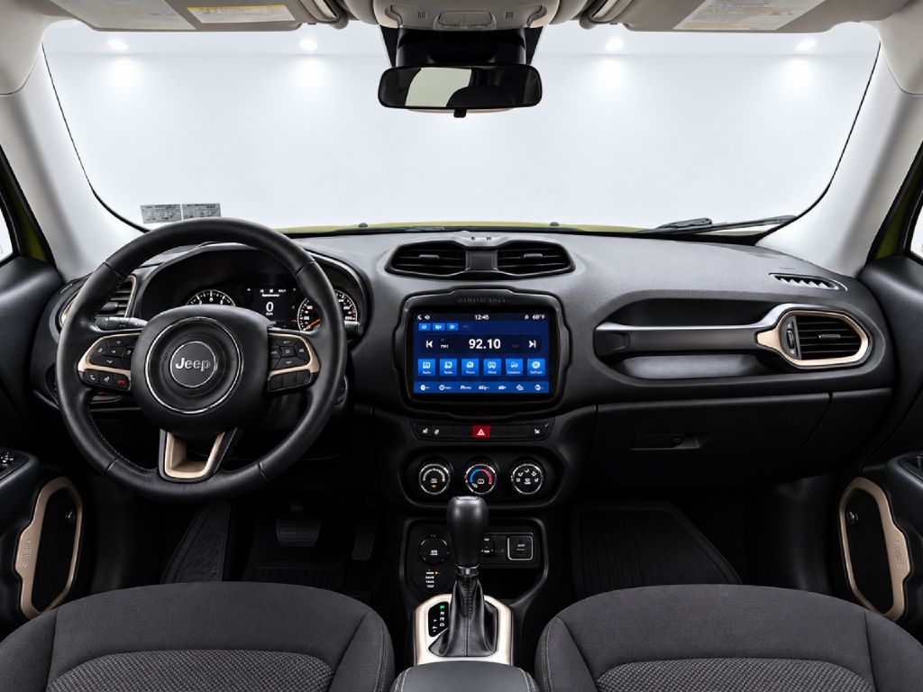 Photo 24 of this JEEP RENEGADE
