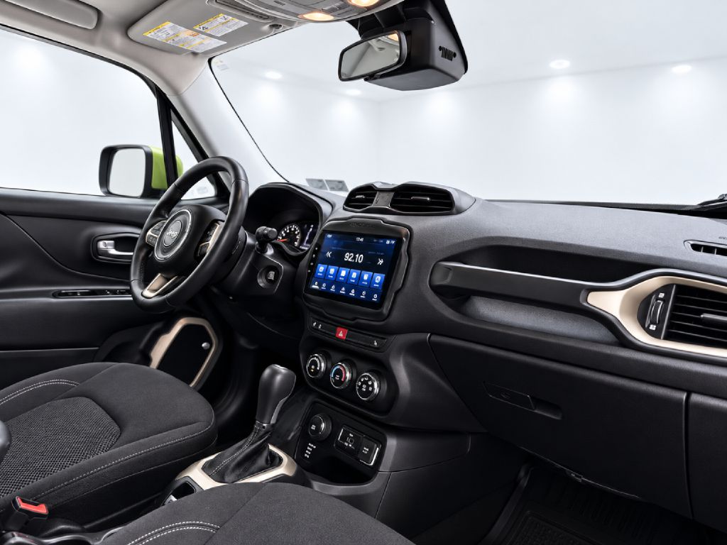 Photo 39 of this JEEP RENEGADE