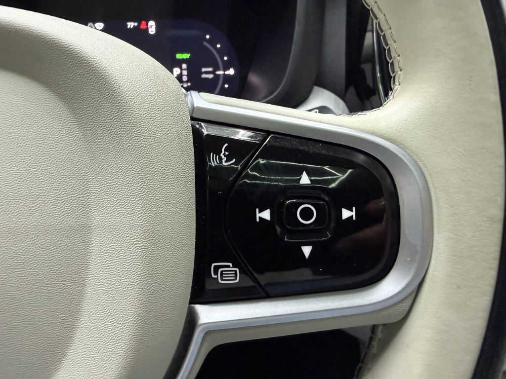 Photo 15 of this VOLVO XC60