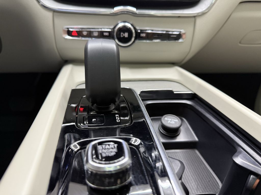 Photo 22 of this VOLVO XC60