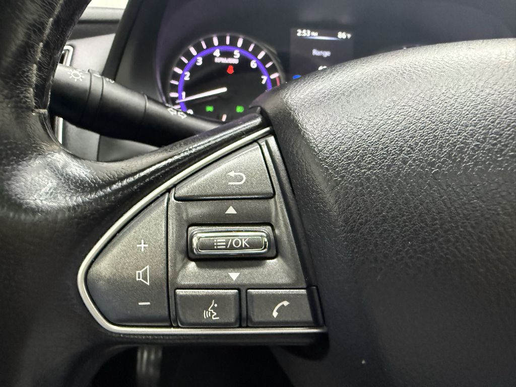 Photo 14 of this INFINITI Q50