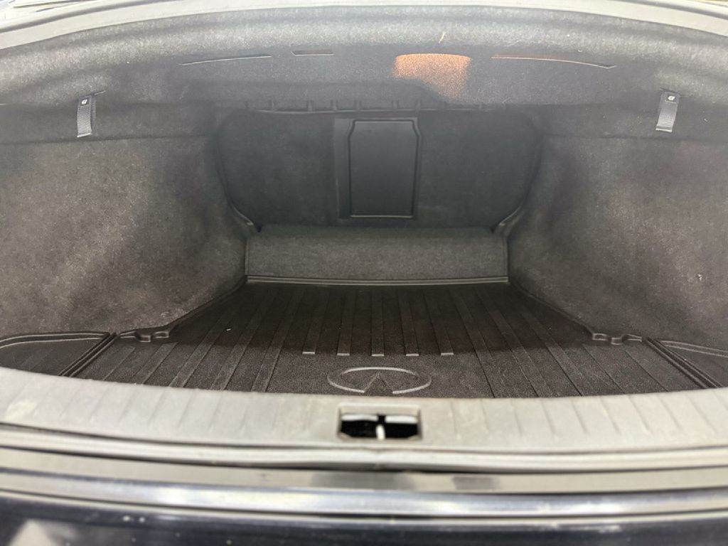 Photo 24 of this INFINITI Q50