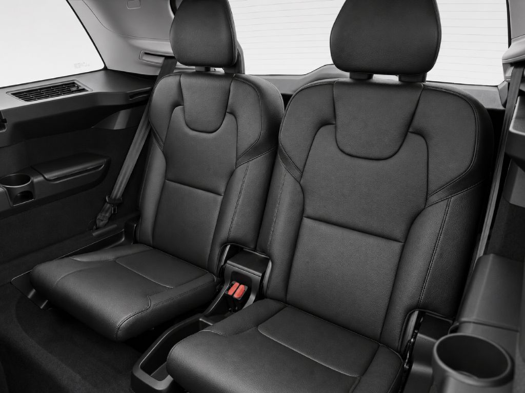 Photo 28 of this VOLVO XC90