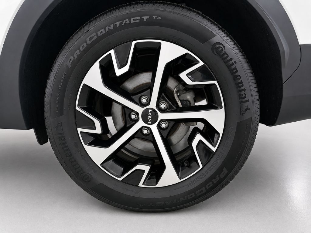 Photo 30 of this KIA SPORTAGE