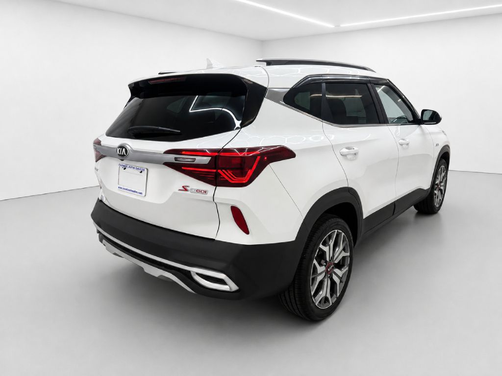 Photo 3 of this KIA SELTOS