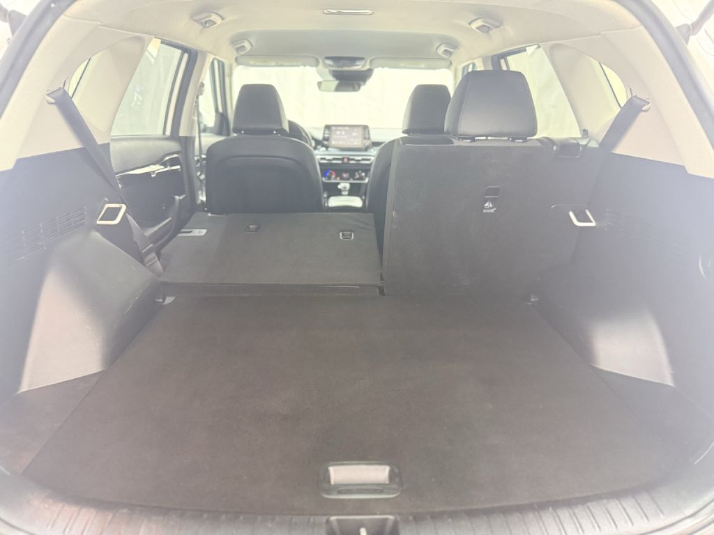 Photo 25 of this KIA SELTOS