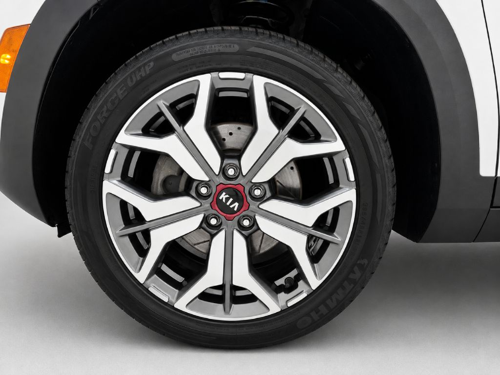 Photo 27 of this KIA SELTOS