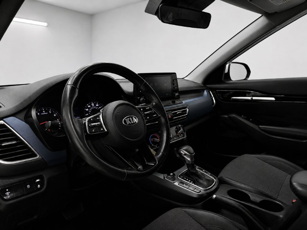 Photo 38 of this KIA SELTOS