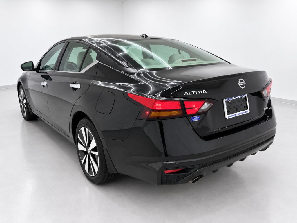 Photo 5 of this NISSAN ALTIMA