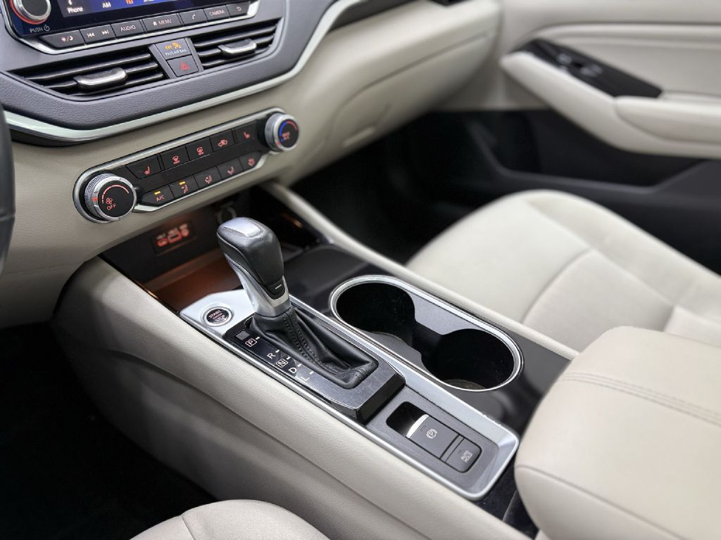 Photo 20 of this NISSAN ALTIMA