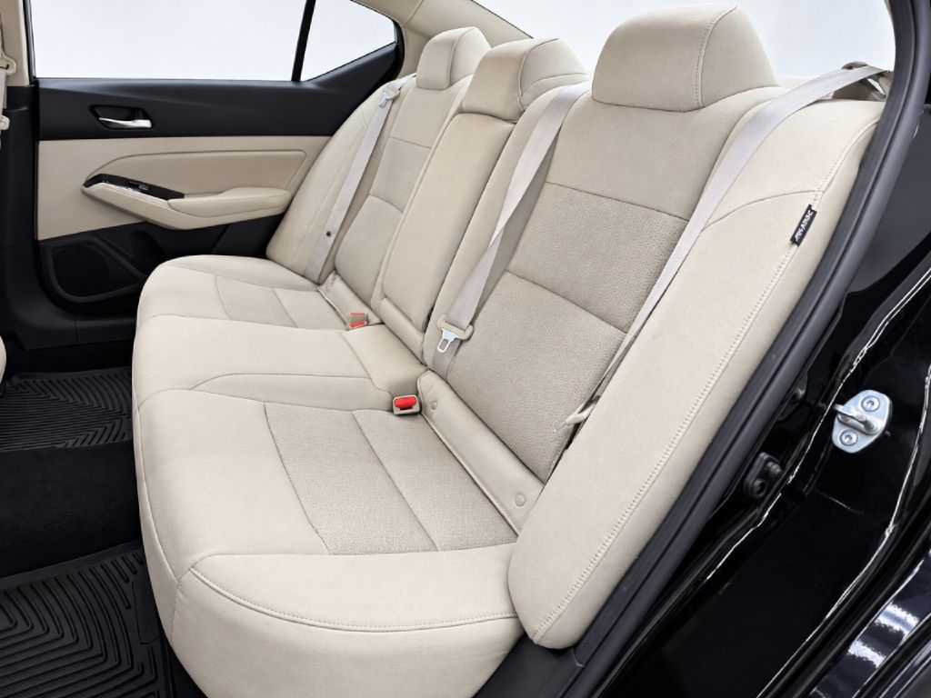Photo 23 of this NISSAN ALTIMA