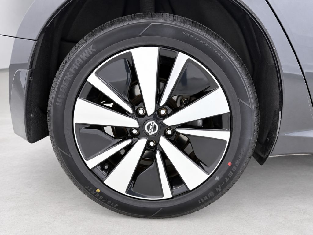 Photo 32 of this NISSAN ALTIMA