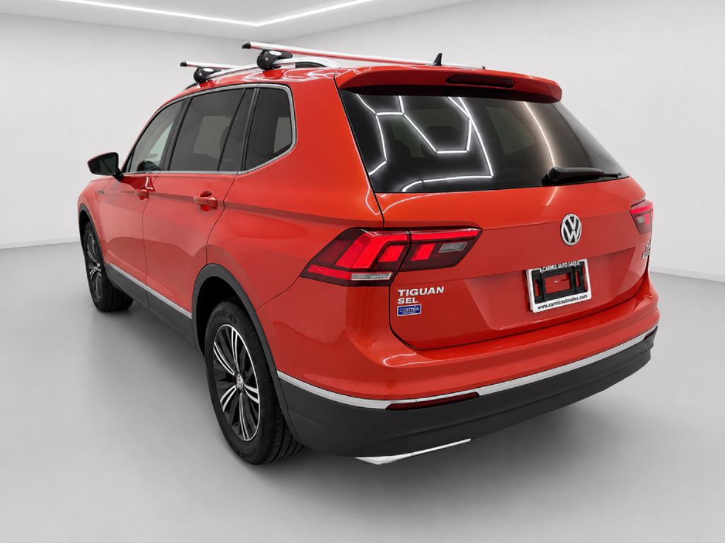 Photo 5 of this VOLKSWAGEN TIGUAN
