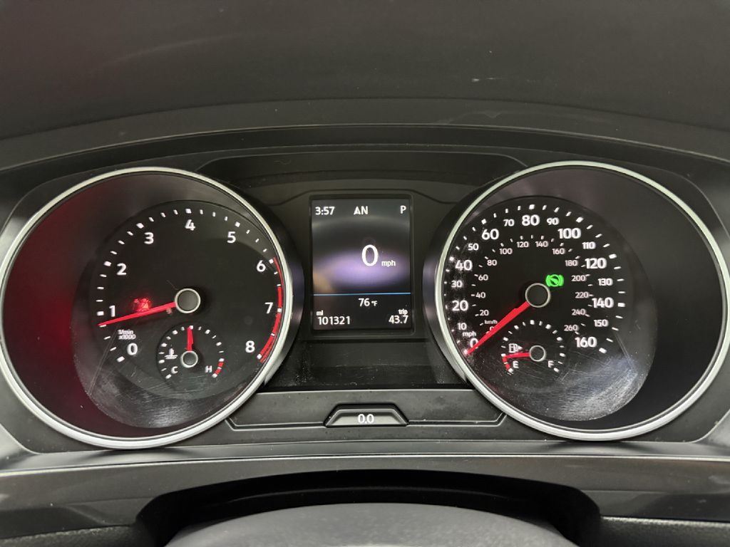 Photo 16 of this VOLKSWAGEN TIGUAN