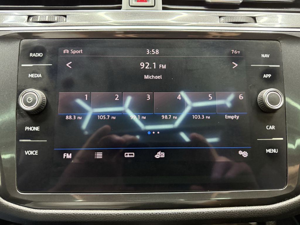Photo 17 of this VOLKSWAGEN TIGUAN