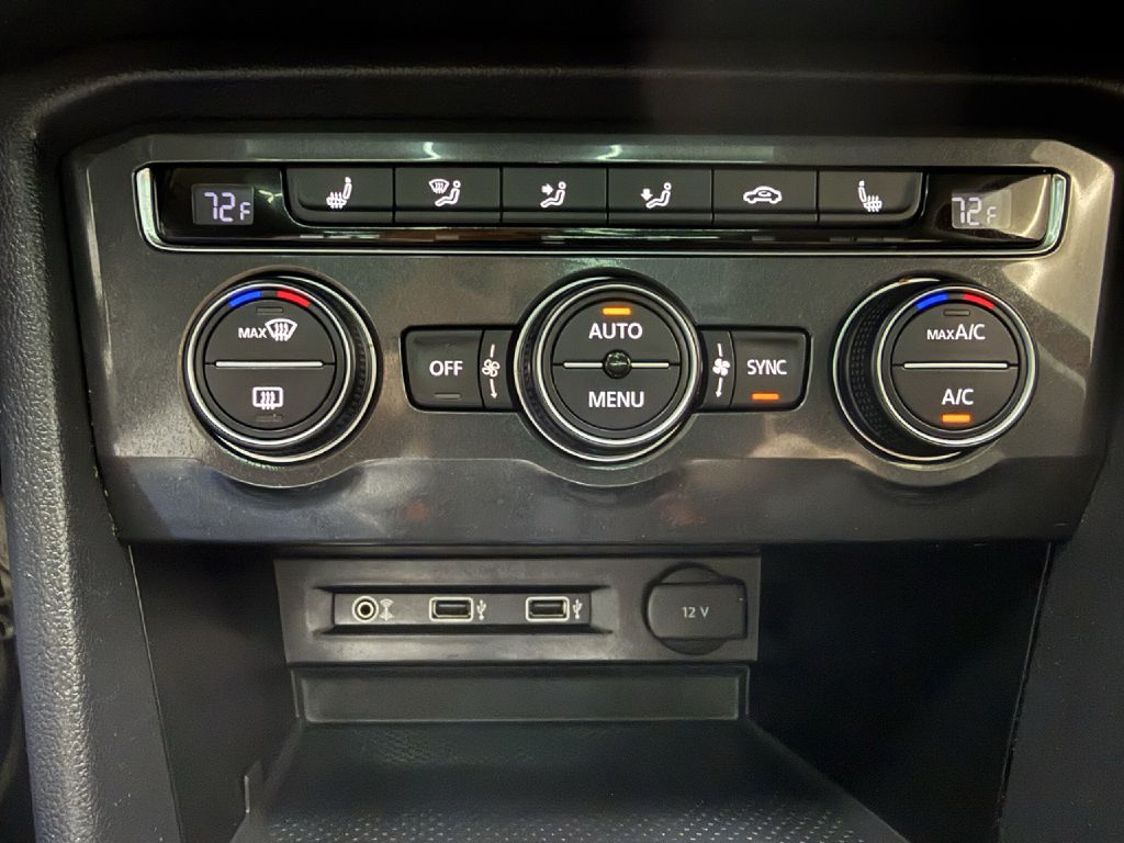 Photo 19 of this VOLKSWAGEN TIGUAN