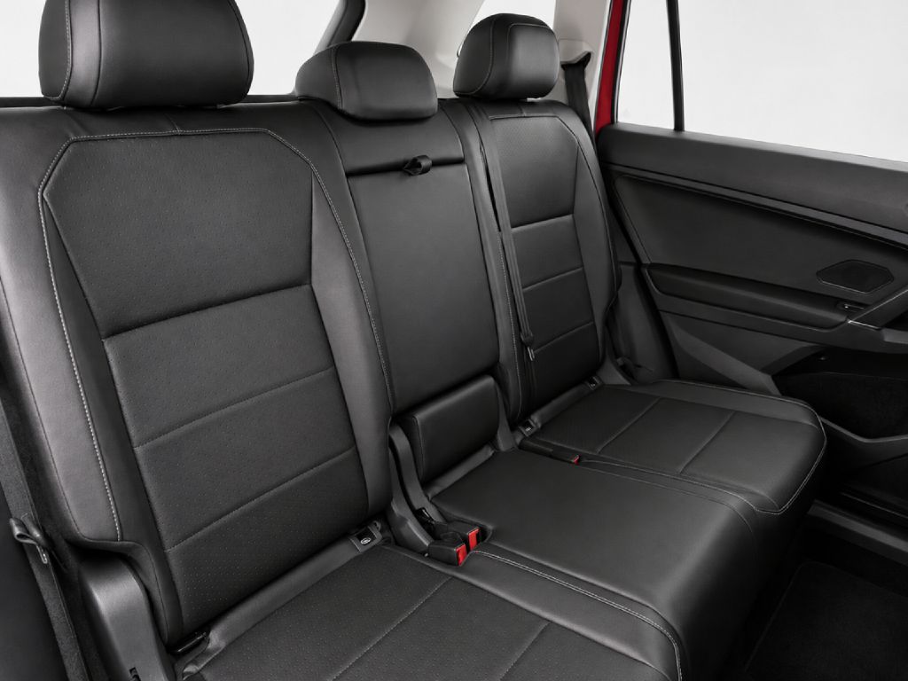 Photo 23 of this VOLKSWAGEN TIGUAN