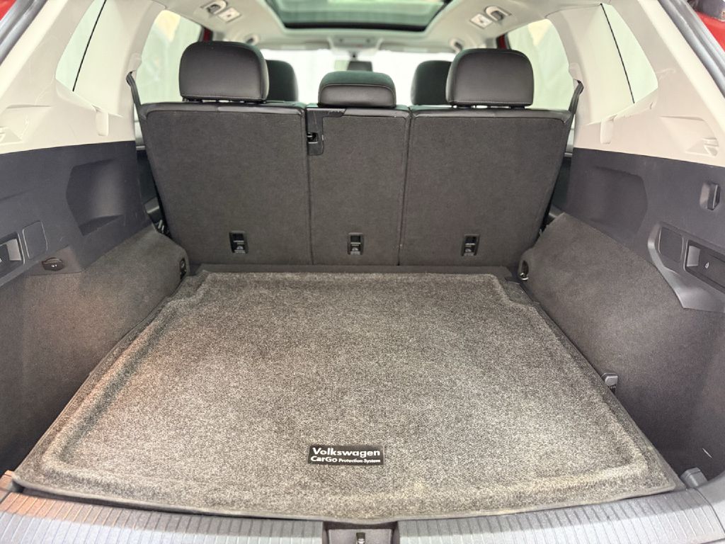 Photo 25 of this VOLKSWAGEN TIGUAN