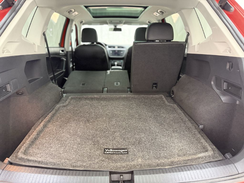 Photo 26 of this VOLKSWAGEN TIGUAN