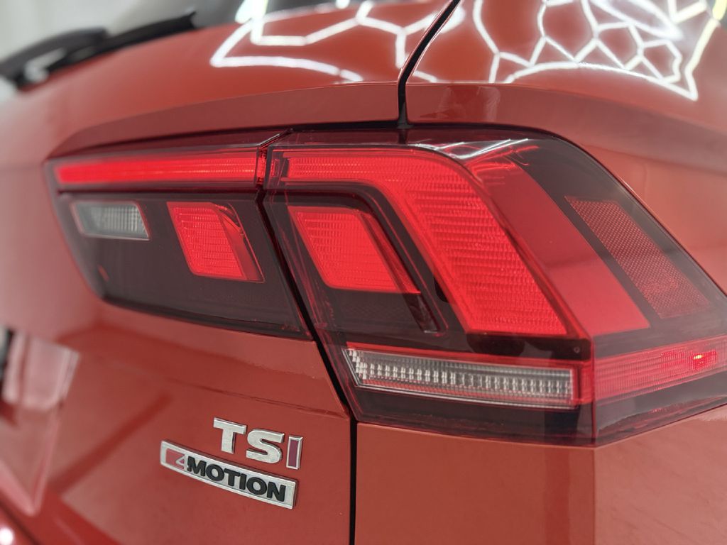 Photo 38 of this VOLKSWAGEN TIGUAN