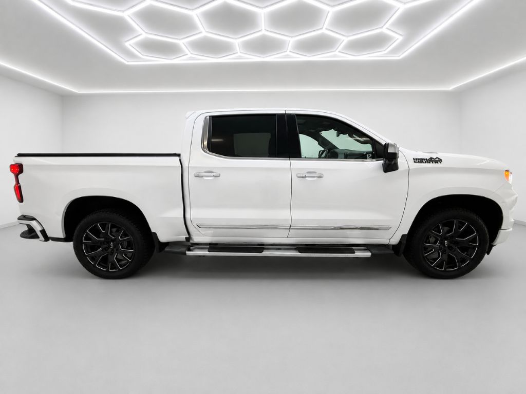 Photo 2 of this CHEVROLET SILVERADO 1500
