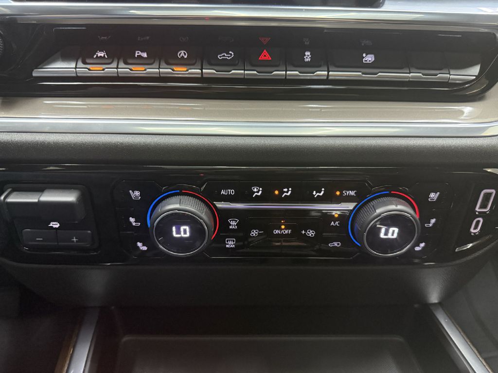 Photo 19 of this CHEVROLET SILVERADO 1500